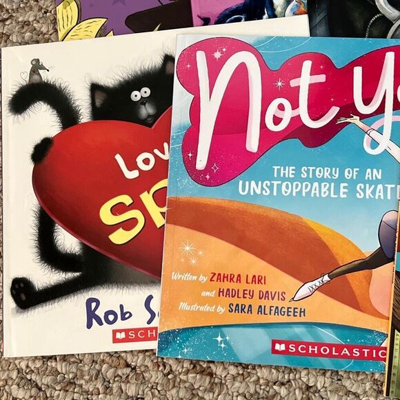 Random Girls Paperback scholastic book lot of 10 - Picture 2 of 6